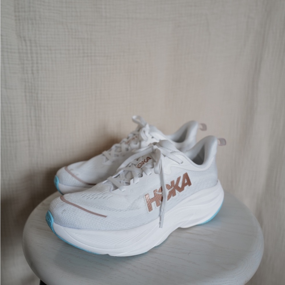 Hoka White Skyflow Running Shoes